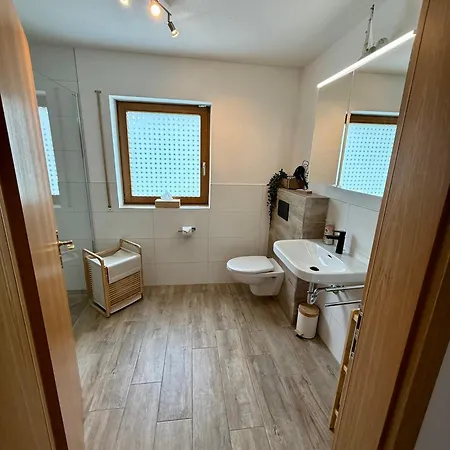 Apartment Bachgefluester